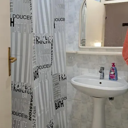 Stan Na Dan Centar 2 *